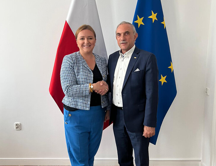 Spotkanie Wiceminister Ministerstwa Rozwoju i Technologii Olgi Semeniuk z Prezesem Ogólnopolskiej Izby Gospodarczej Producentów Mebli Janem Szynaka