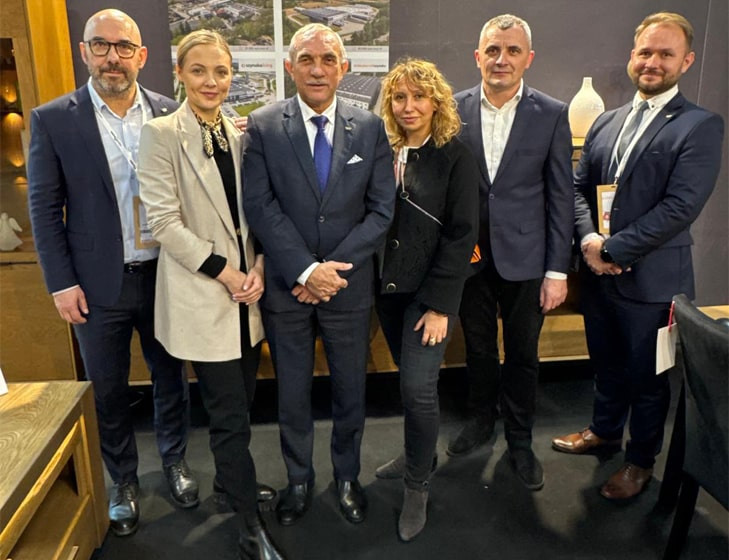 Szynaka Meble na targach Esprit Meuble w Paryżu