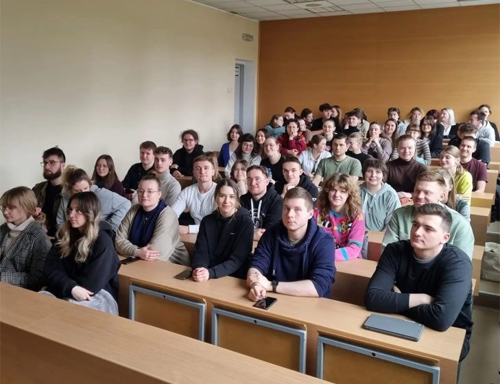 W Grupie Meblowej Szynaka nieustannie angażujemy się w wsparcie i rozwój młodych talentów!