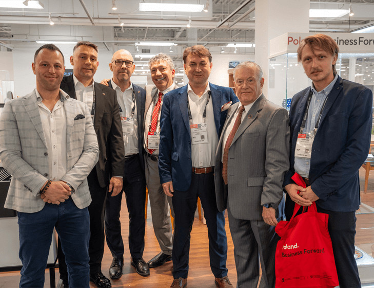 Szynaka Meble – globalny partner w świecie designu i biznesu.